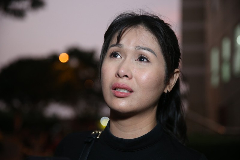 quyen linh, diem my den vieng nghe si chanh tin hinh 3