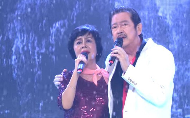 truoc khi la dien vien noi tieng, nsut chanh tin con la mot... ca si hinh 1