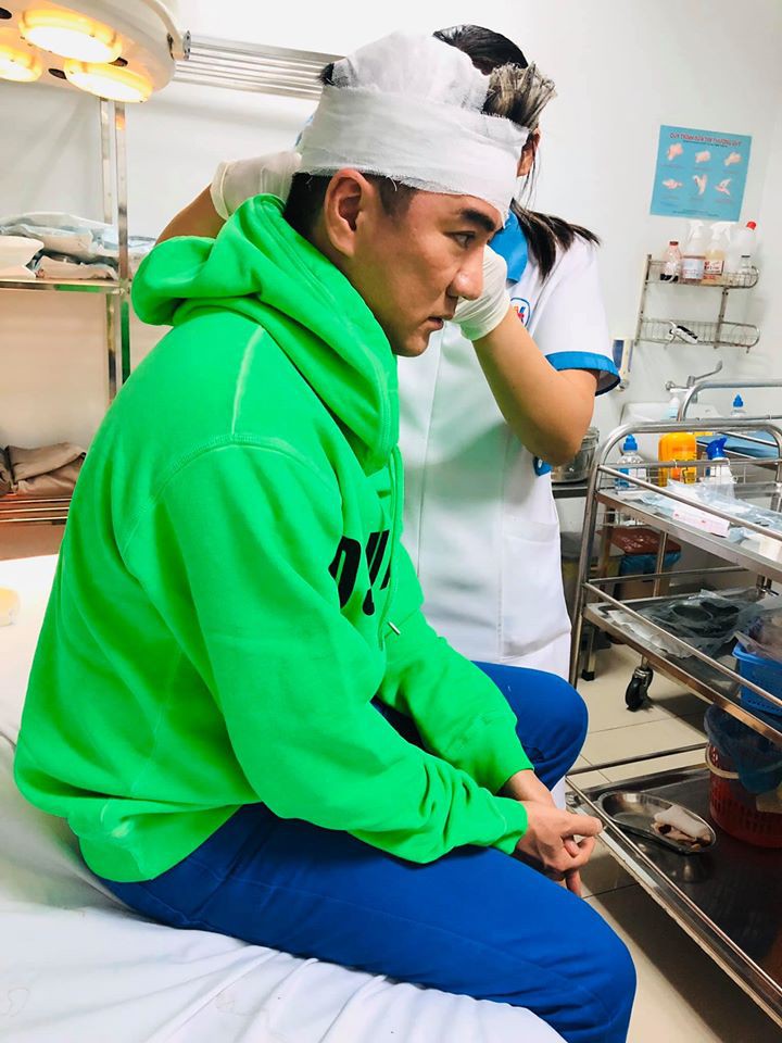 chuyen showbiz: hoang thuy linh bat ngo nhap vien khien fan lo lang hinh 7