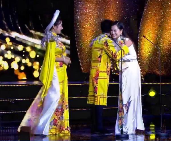 "chuyen tinh khau vai" thang giai "mai vang 2019" hinh 4