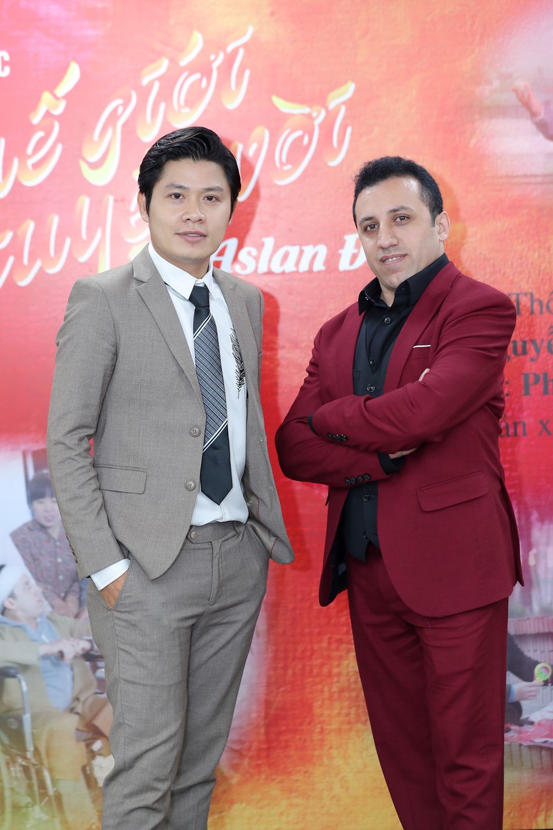 chang trai tho nhi ky aslan duc ra mat mv doc dao tai viet nam hinh 2