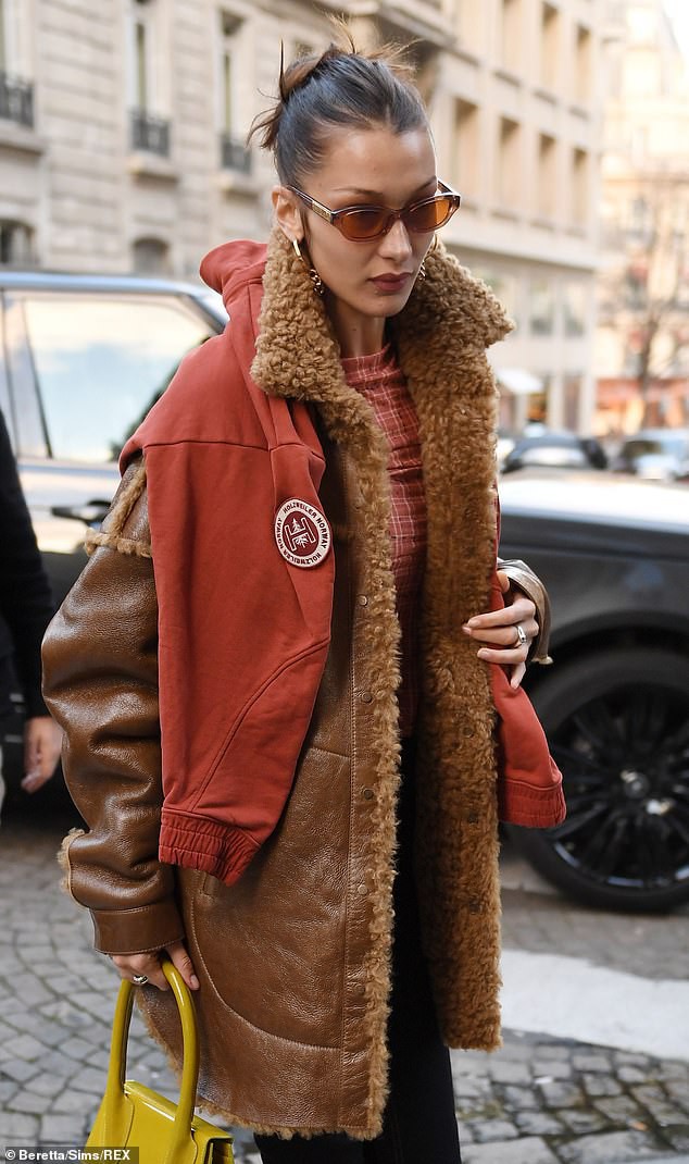 bella hadid mac do kin dao ra pho, thu hut voi than thai sang chanh hinh 4