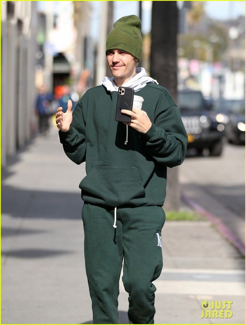 justin bieber tung bi "duoi co" khoi phong tap gym vi taylor swift hinh 5