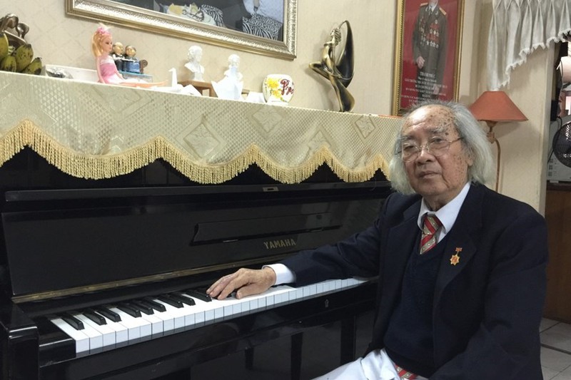 nhac si nguyen thanh phuc - tac gia "nguoi meo on dang" qua doi hinh 1