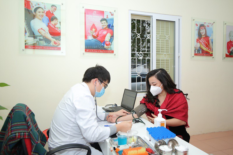 nsut to nga di hien mau tinh nguyen giua dich virus corona hinh 3