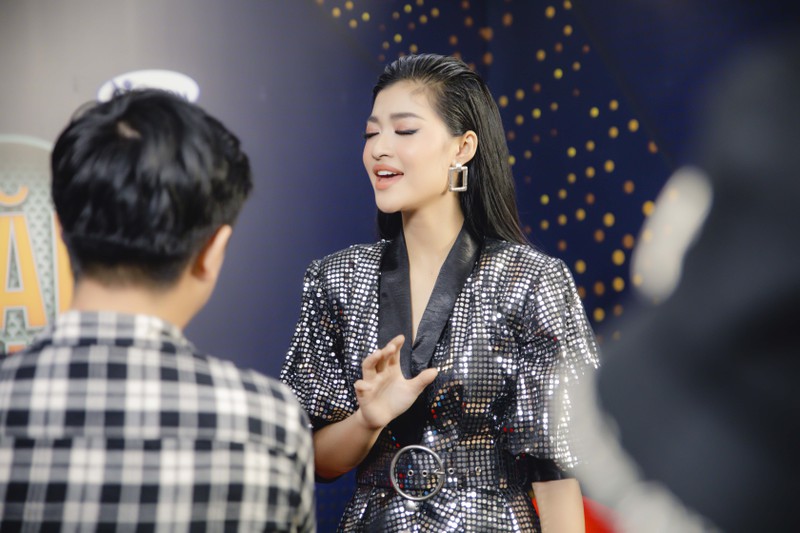 a hau kieu loan "ban" rap cuc chat khi ket doi cung trinh thang binh hinh 2
