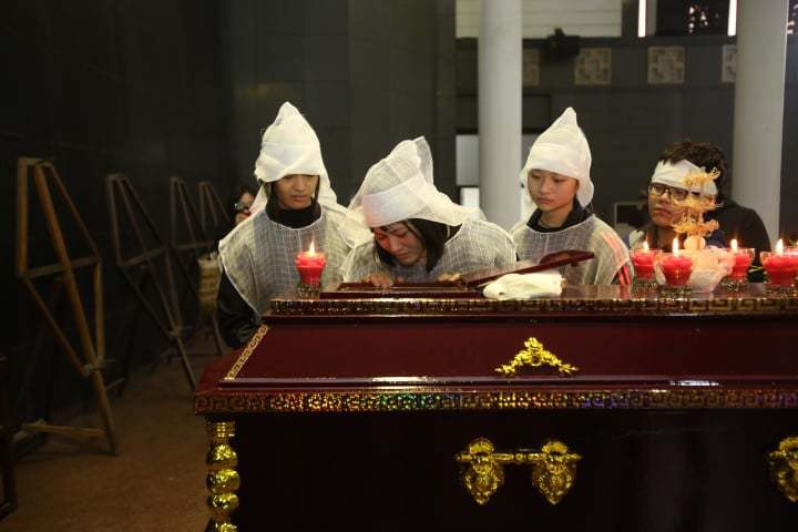 gia dinh, dong nghiep nghen ngao trong le tang nsut vu manh dung hinh 4