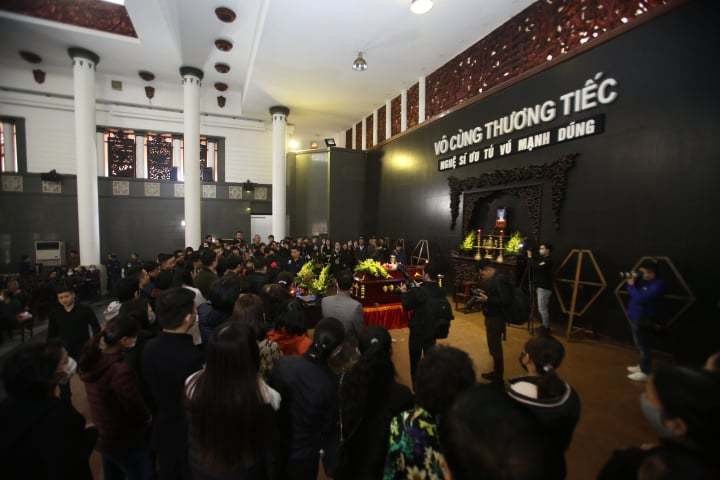 gia dinh, dong nghiep nghen ngao trong le tang nsut vu manh dung hinh 2