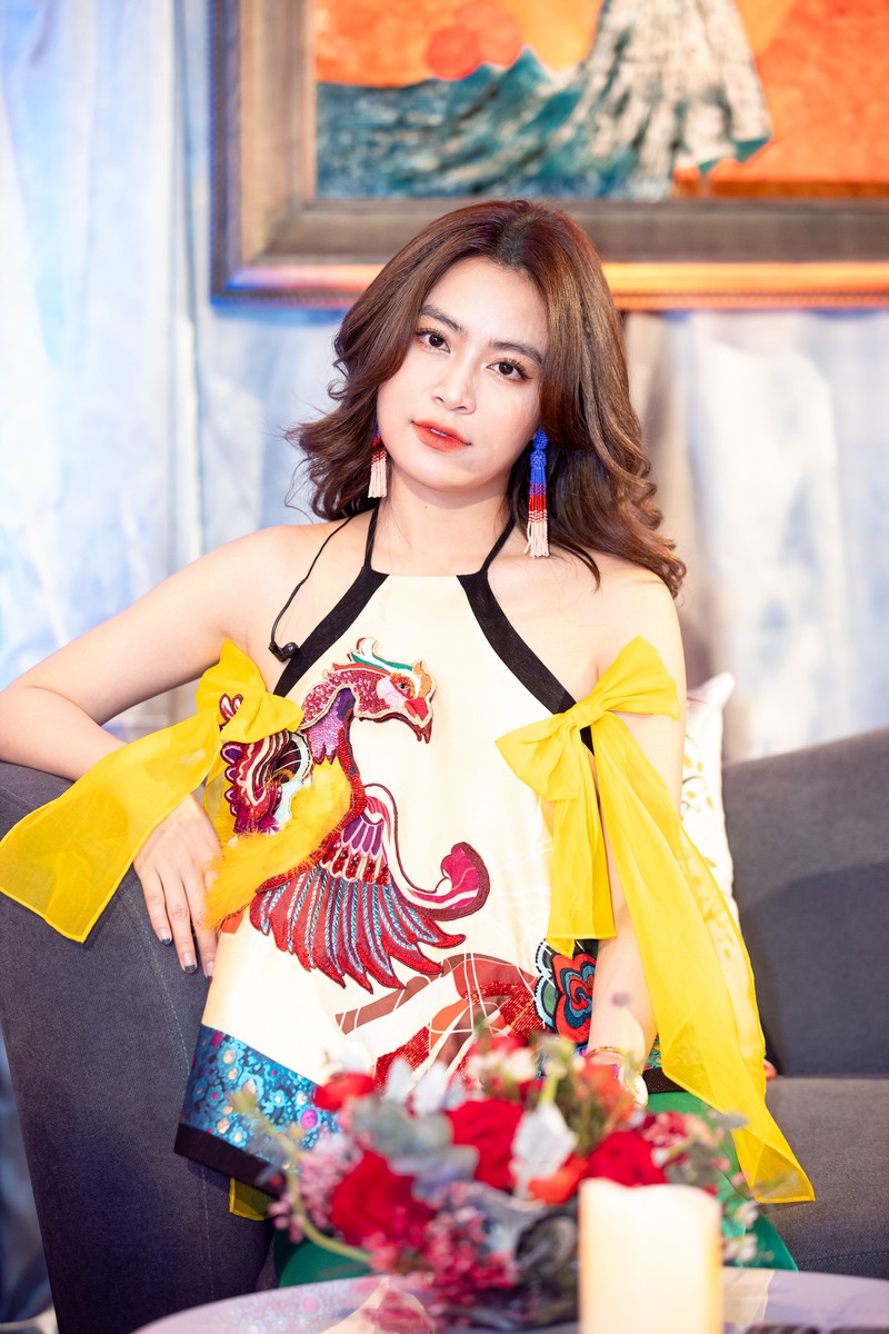 hoang thuy linh "dung cam" hat live "duyen am" voi ban nhac hinh 2