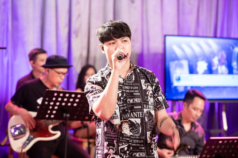 hoang thuy linh "dung cam" hat live "duyen am" voi ban nhac hinh 5