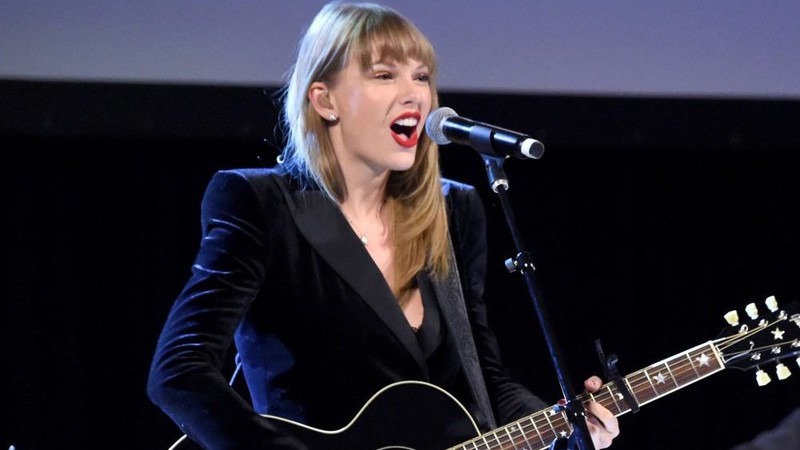 taylor swift "vuot mat" bts ve doanh thu ban dia trong nam 2019 hinh 1