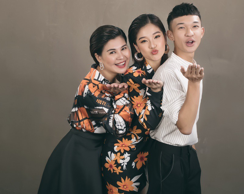 tiet lo hai nhan vat quan trong nhat cuoc doi cua hoang yen chibi hinh 2