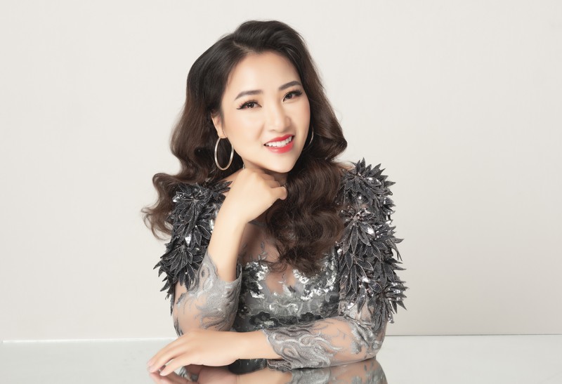 "my nu nhac nga" yen ha: "khi lam me, toi moi hieu su hy sinh cua me" hinh 1