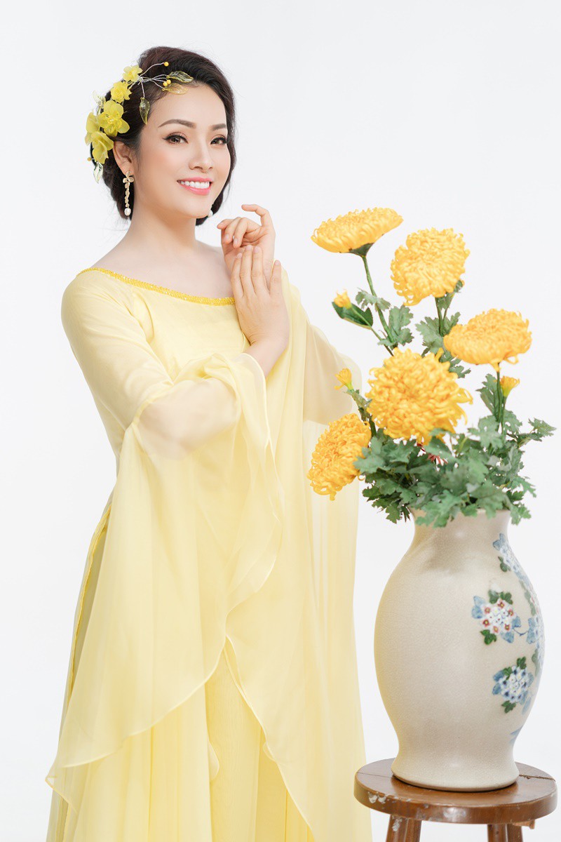 tan nhan hat ve ve dep nguoi phu nu trong mv mung 8/3 hinh 3