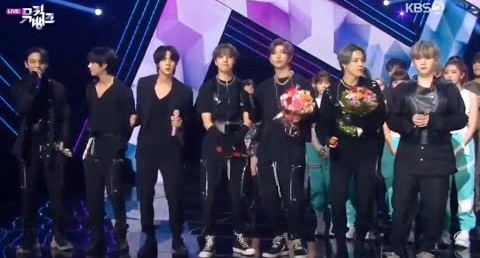 fan lo lang bts, nct 127 co nguy co mac covid-19 sau khi kbs dong cua hinh 2