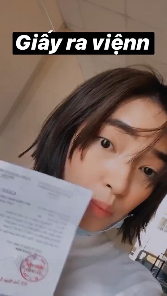 châu bùi khoe giấy ra viện, kết thúc 14 ngày cách ly tập trung hình 1 chau bui khoe giay ra vien, ket thuc 14 ngay cach ly tap trung hinh 1