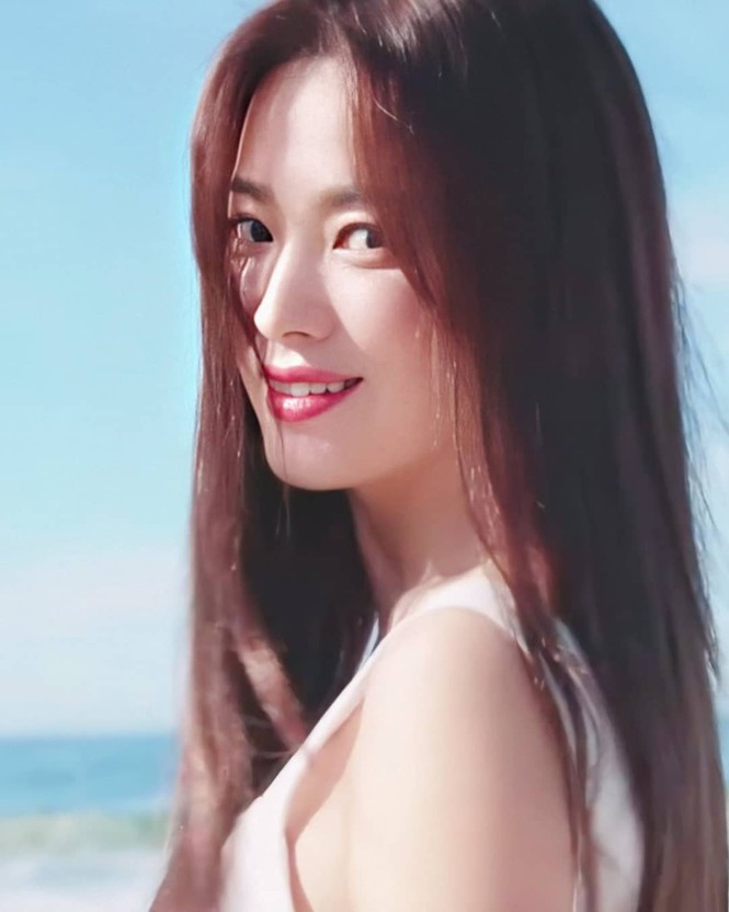 song hye kyo dien vay ngan tre trung sau khi ly hon song joong ki hinh 16