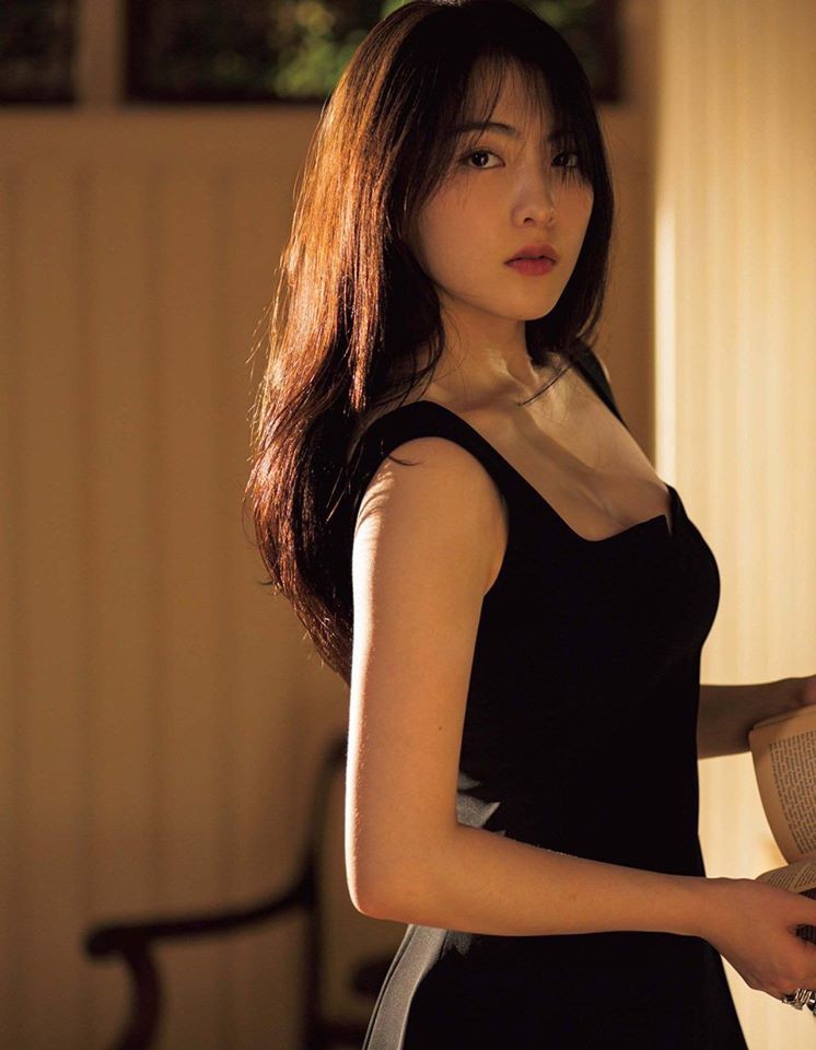 chuyen showbiz: dong nhi bi nghi sua mui sau khi cuoi ong cao thang hinh 6