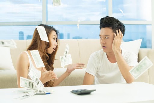 dan ong de bi stress khi vo kiem duoc nhieu tien hon minh hinh 1