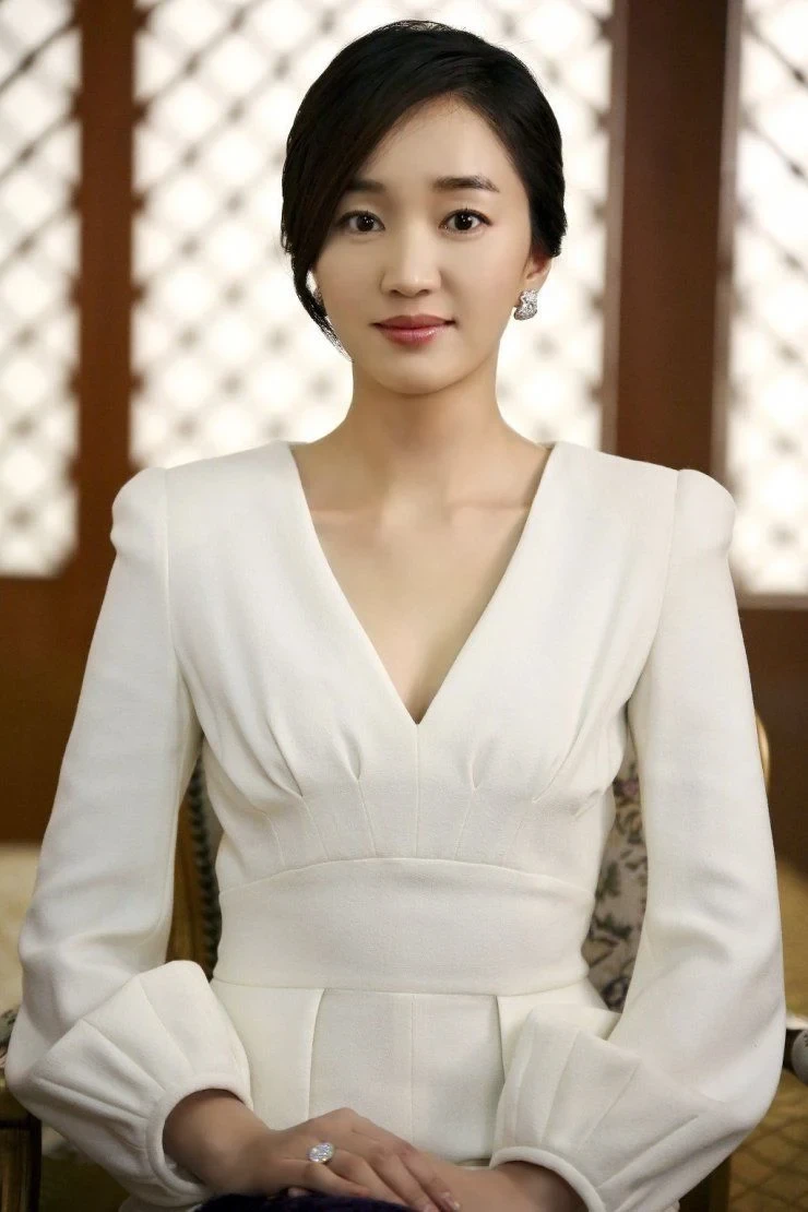 kim tae hee, son ye jin lot top 15 nu dien vien dep nhat han quoc  hinh 14