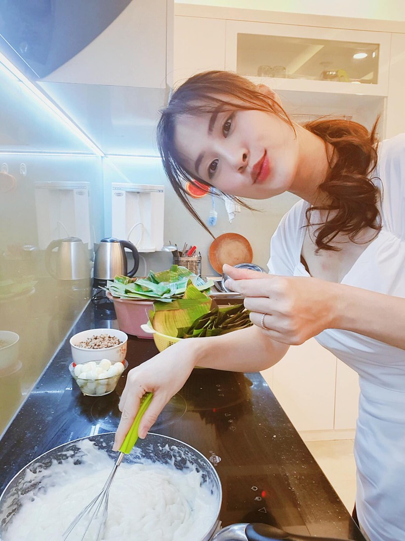 dong nhi tro tai nau pho khien ong cao thang khen nuc no hinh 1