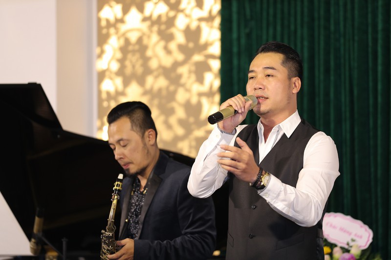 hinh anh nguoi linh hien len day tu hao trong mv "yeu lam truong sa" hinh 2