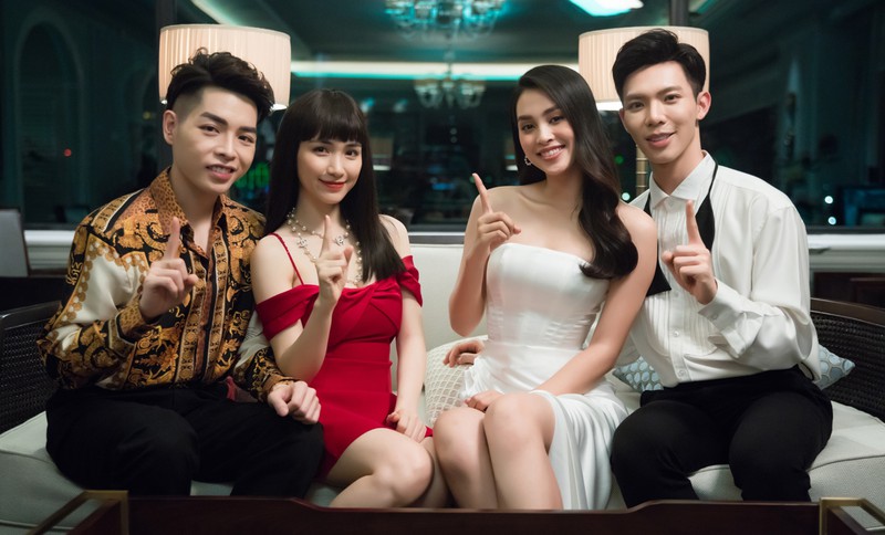 hoa hau tieu vy dong vai ban gai thuong bi erik bo be trong mv moi hinh 2