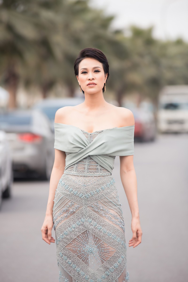 mc phuong mai khoe voc dang manh mai, cat toc tem nhu thoi con gai hinh 8