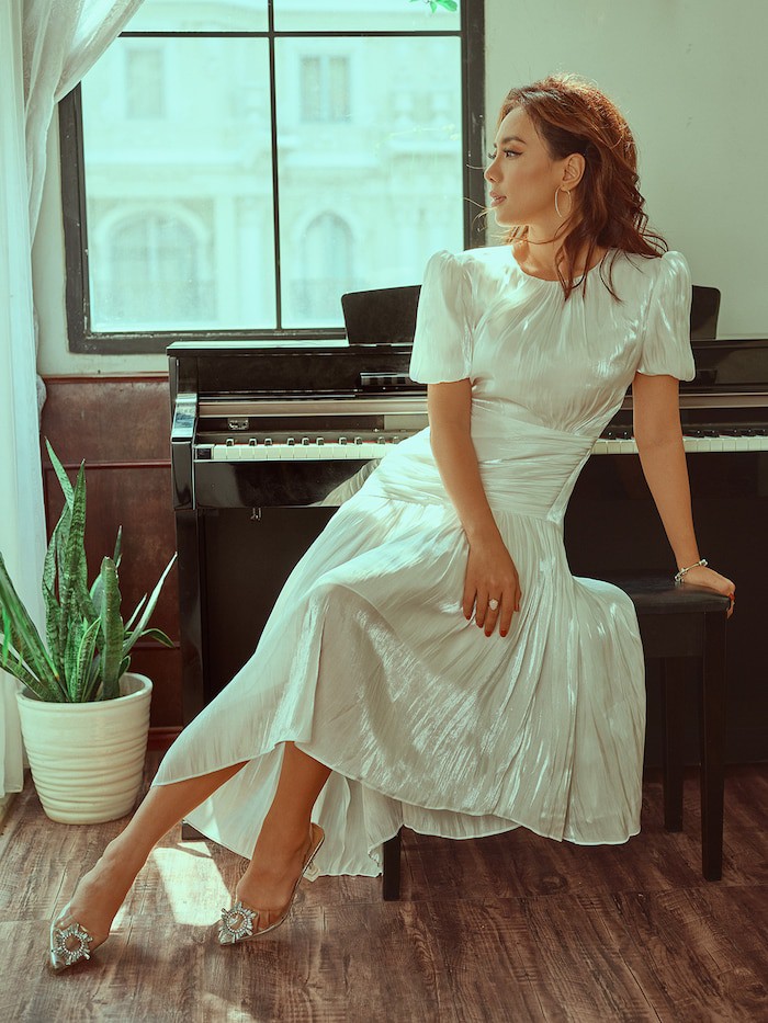 chuyen showbiz: chi dan va lan ngoc lo anh hen ho tinh tu o da lat hinh 7