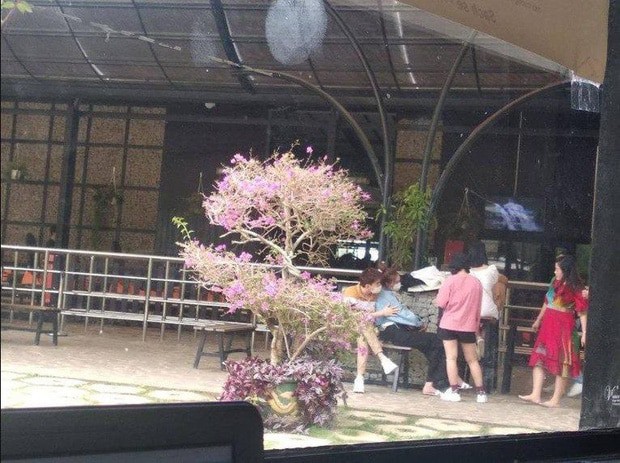 chuyen showbiz: chi dan va lan ngoc lo anh hen ho tinh tu o da lat hinh 1