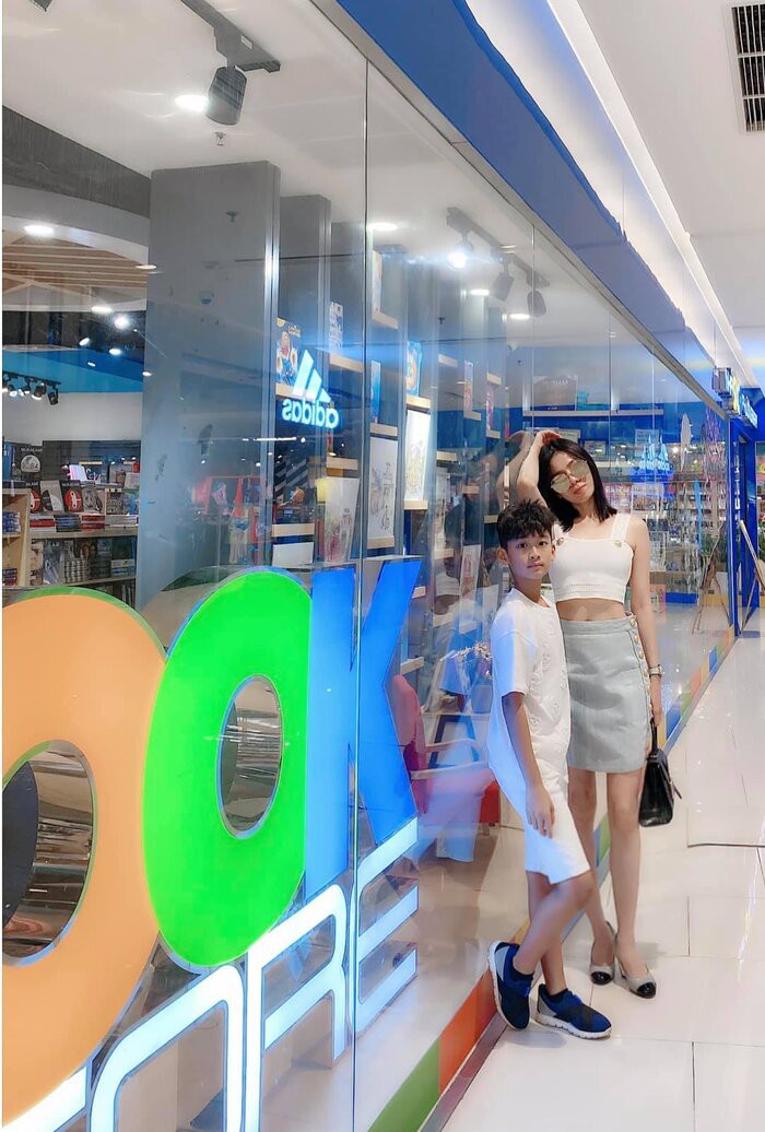 chuyen showbiz: ngoc lan khoe anh, chong cu lap tuc len tieng "che bu" hinh 7