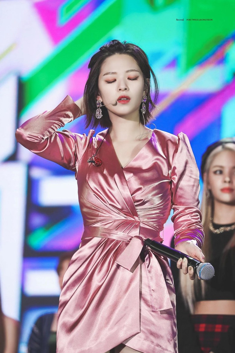 nhung chiec vay long lay cua twice ma co gai nao cung muon so huu hinh 12