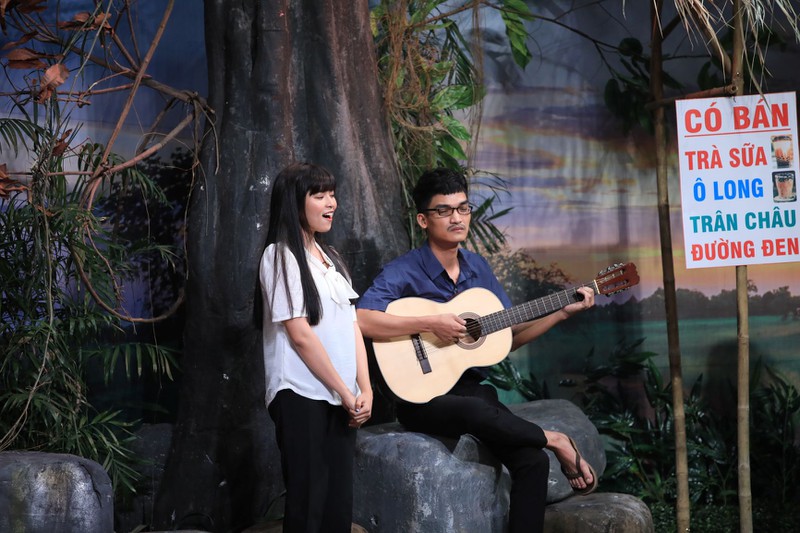 khanh van "phai long" mac van khoa nhung bi me cam can yeu hinh 3
