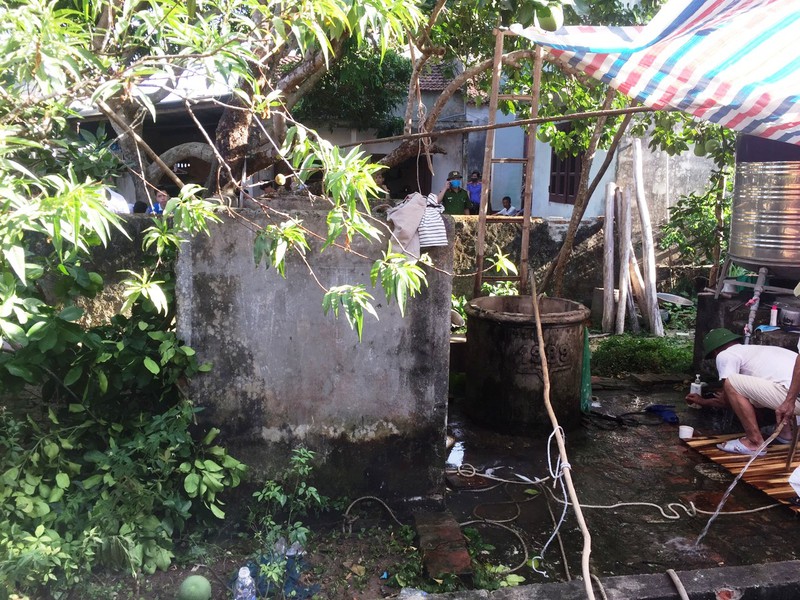 thanh hoa: hai bo con chet bat thuong duoi gieng hoang hinh 1