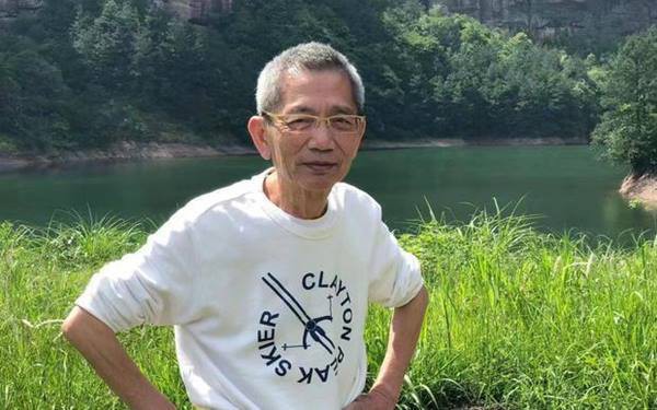dao dien 'thien long bat bo' qua doi vi ung thu vom hong hinh 1