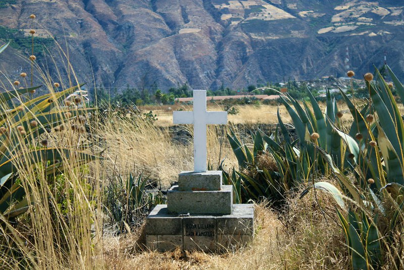 ve dep ky bi va buon tham cua yungay - thi tran bi chon vui o peru hinh 2