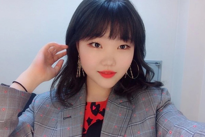 iu va lisa dan dau danh sach sao han kiem duoc tien "khung" tu youtube hinh 7