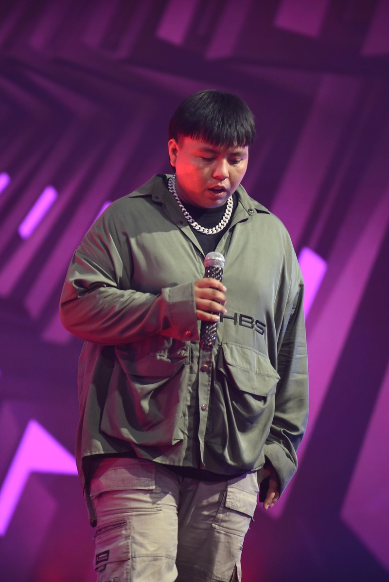 phao hoa chim son ca khien 4 mentor "nhay khoi ghe" trong king of rap hinh 5