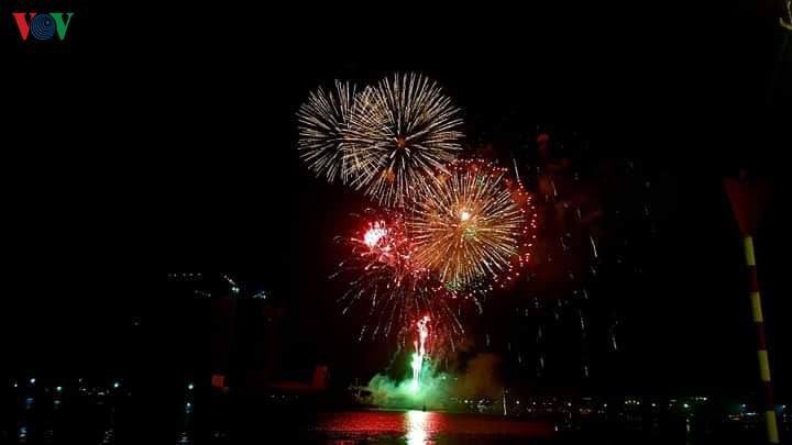 khoanh khac viet nam chao don nam moi 2020 hinh 8