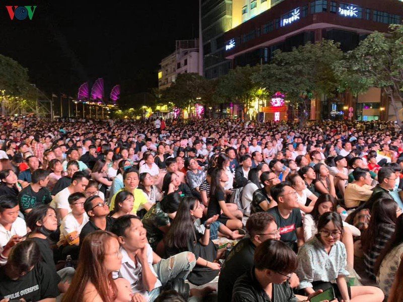 khoanh khac viet nam chao don nam moi 2020 hinh 3