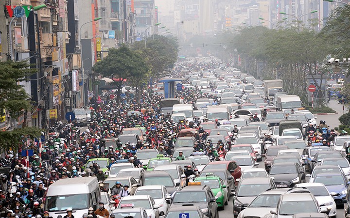 cu nhin ra duong la biet hinh 1