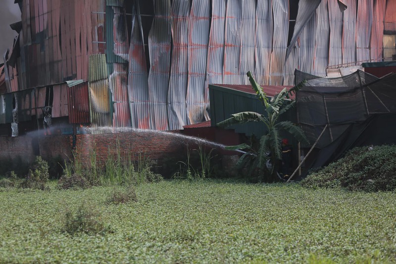 chay lon thieu rui nha xuong rong 2000m2 tai ha noi hinh 14