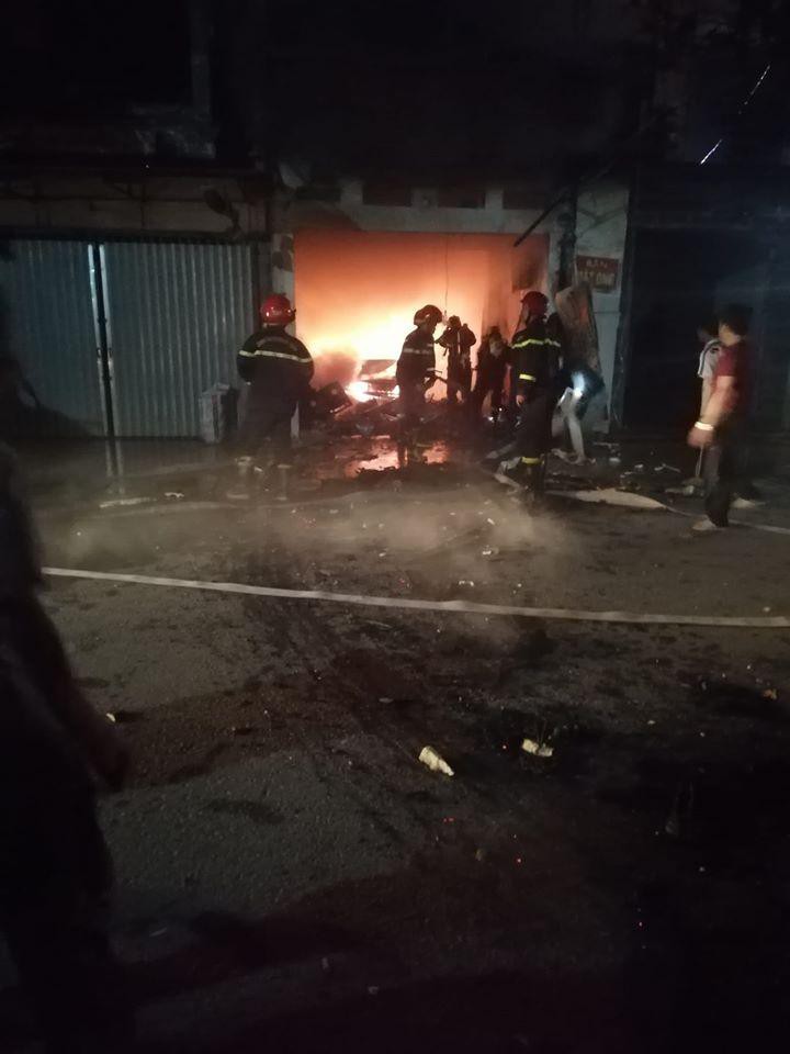 bat khan cap 2 nghi pham dot nha khien 3 nguoi tu vong o hung yen hinh 2
