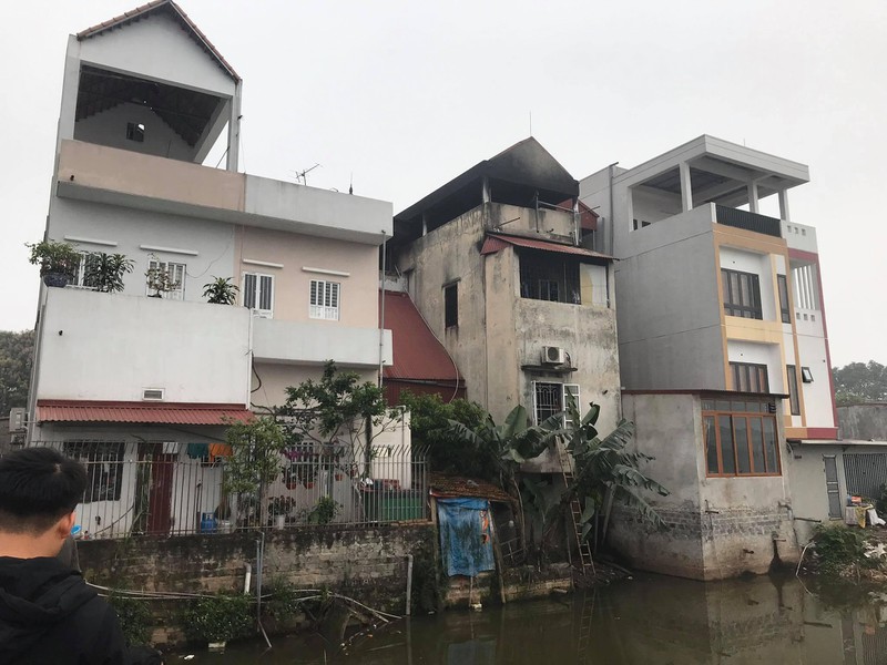 vu chay o hung yen: danh tinh 3 nan nhan tu vong trong mot gia dinh hinh 3