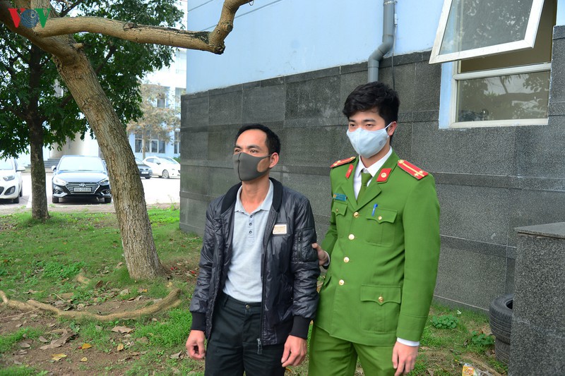 ket qua giam dinh 14 thung phuy co mui "la" do trom xuong song hong hinh 5