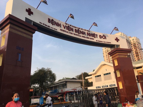 suc khoe benh nhan 91 – phi cong nguoi anh duoc tien luong xau hinh 1