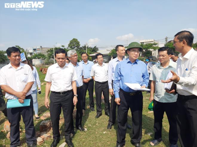 can bo tp hcm suyt bi hanh hung khi kiem tra nha khong phep  hinh 1