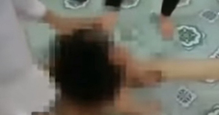 lam ro hanh vi danh giao vien den ngat xiu tren buc giang o long an hinh 1