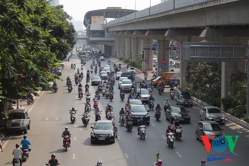 lưu ý bạn nên biết khi đi xe máy trong những ngày nắng nóng hình 1 luu y ban nen biet khi di xe may trong nhung ngay nang nong hinh 1