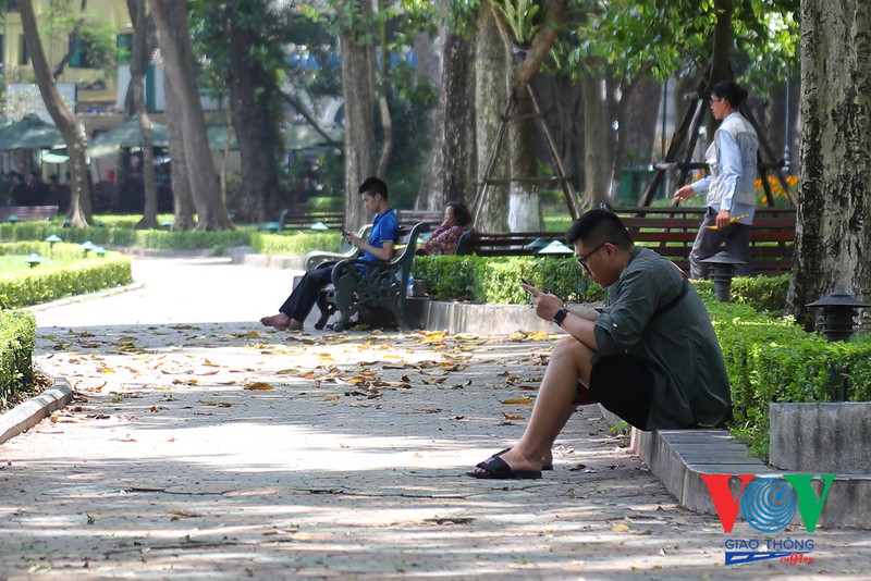 lưu ý bạn nên biết khi đi xe máy trong những ngày nắng nóng hình 6 luu y ban nen biet khi di xe may trong nhung ngay nang nong hinh 6